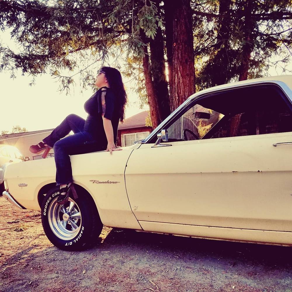 Meet your Posher, Elyse